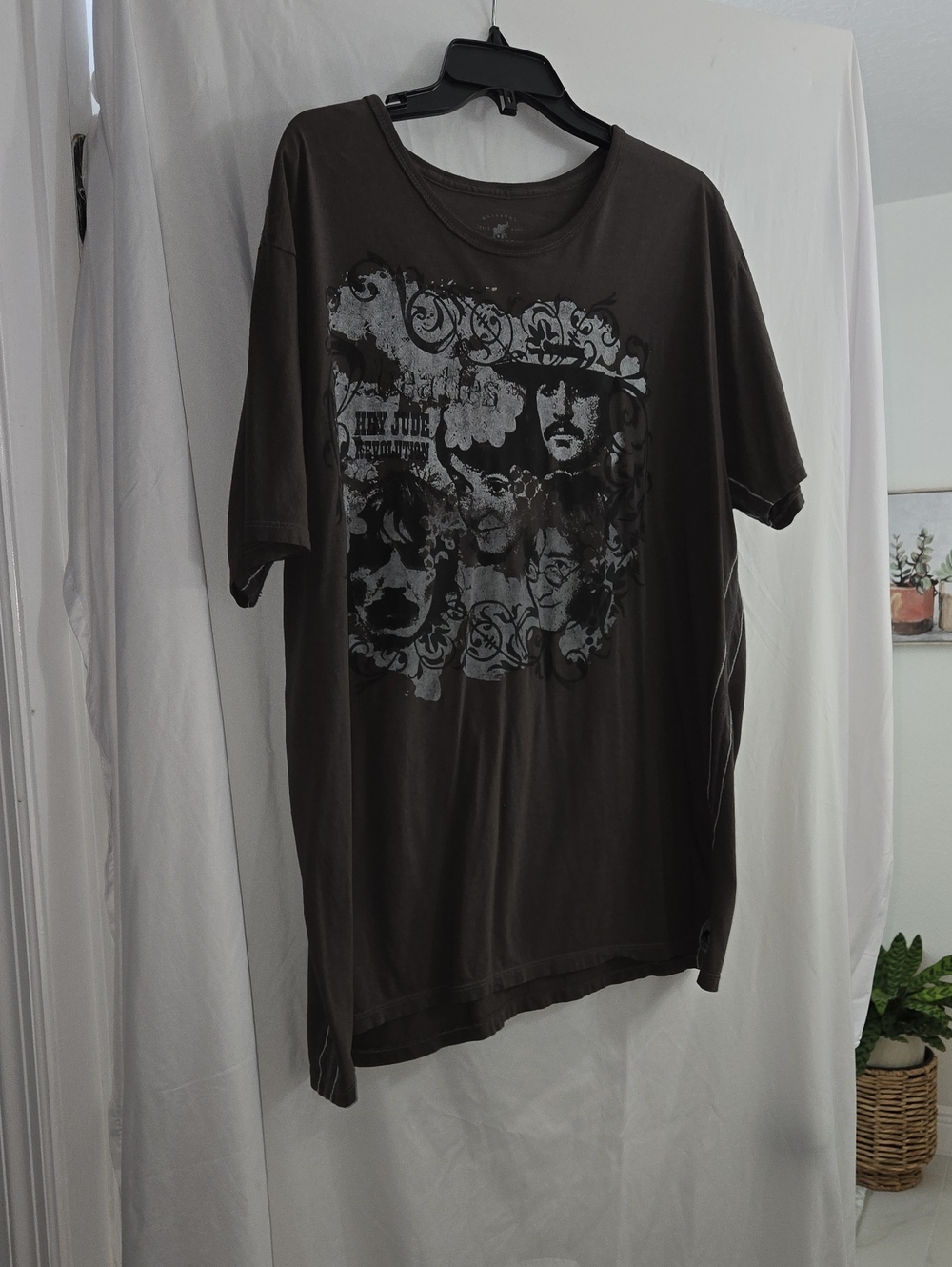 Trunk Ltd Beatles Graphic Crewneck T‑Shirt in Dark Brown